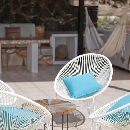 Amazing Sunset House With Terrace And Garden