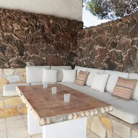 Semesterbostad Amazing Sunset House With Terrace And Garden *